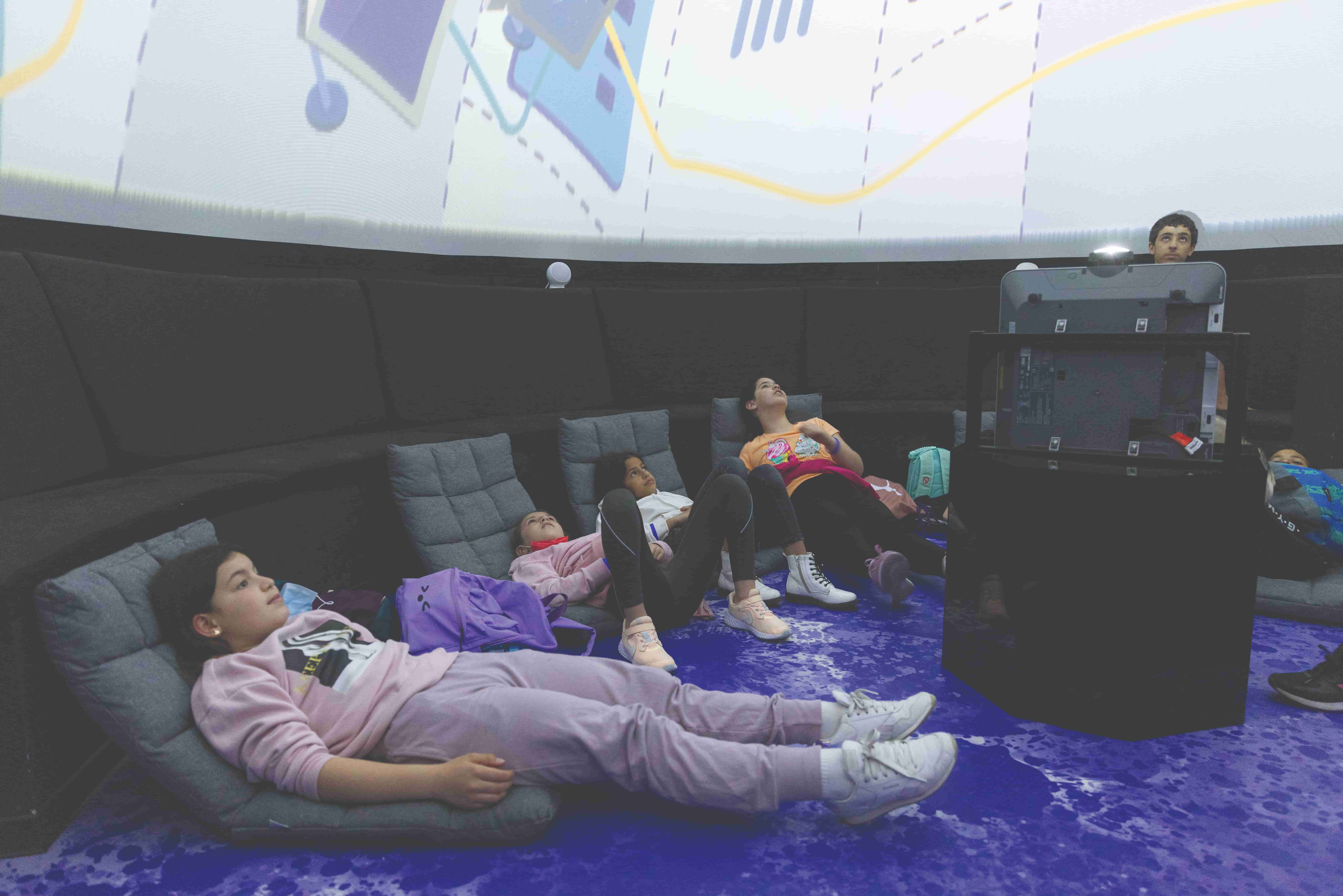 The GrooveTech planetarium