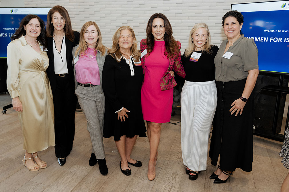 Kelly Halligan, Judy Burkow, Deena Singer, Frances Bilak, Beverly Hills Mayor Sharona Nazarian, Laura Stein and Danna Balas at the JNF-USA Women for Israel luncheon in Los Angeles.