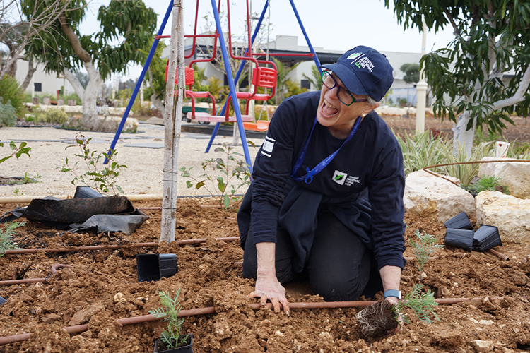 Volunteer in Israel
