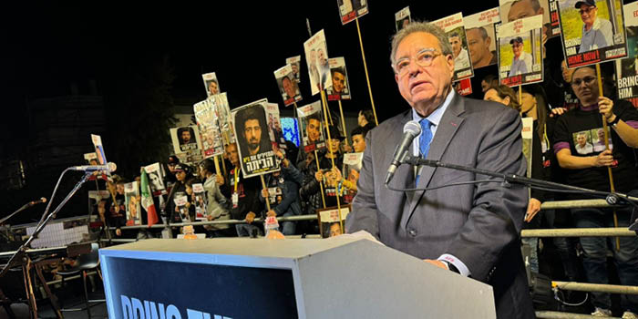 Russell Robinson at Hostage Square
