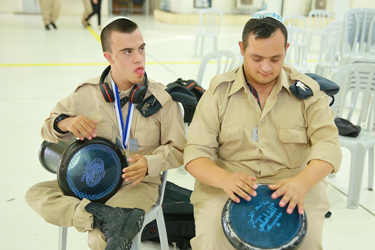 soliders playing music