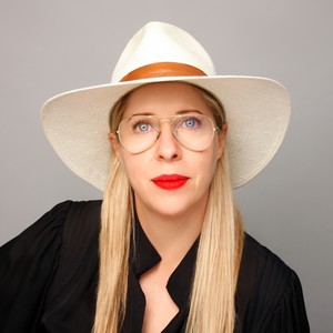 Tiffany Shlain Headshot