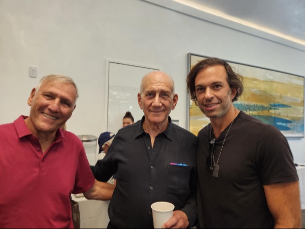Shlomo Ben Hamoo, Ehud Olmert, David Aaron