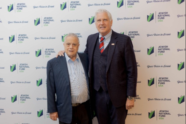 Oheka Castle Owner Gary Melius and Nassau County Executive Bruce Blakeman (photo credit: Michael Jurick)