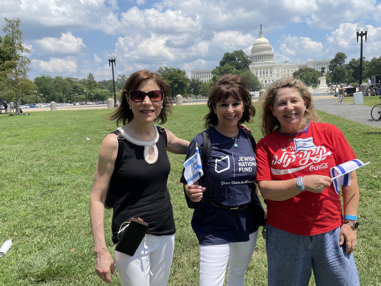 Diane, Marina, Ellen at Rally 2021