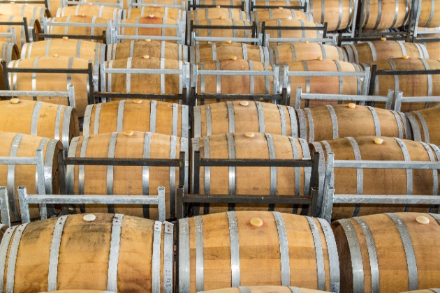 American and French Oak barrels used by Jullius Distillery