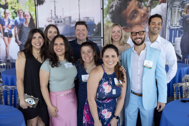 JNFuture LA Host Committee and JNF Professionals (L-R starting in back): Rachel Kaye, Jessica Matthews, Gary Fayman, Alice Sherman, Sam Mandel, Sammy Prywes, Shaina Kashanirokh, Rachel Herman, Kayla Globerson